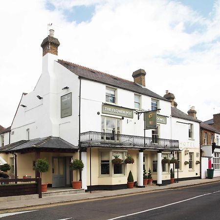 Flower Pot Hotel Sunbury-on-Thames Esterno foto