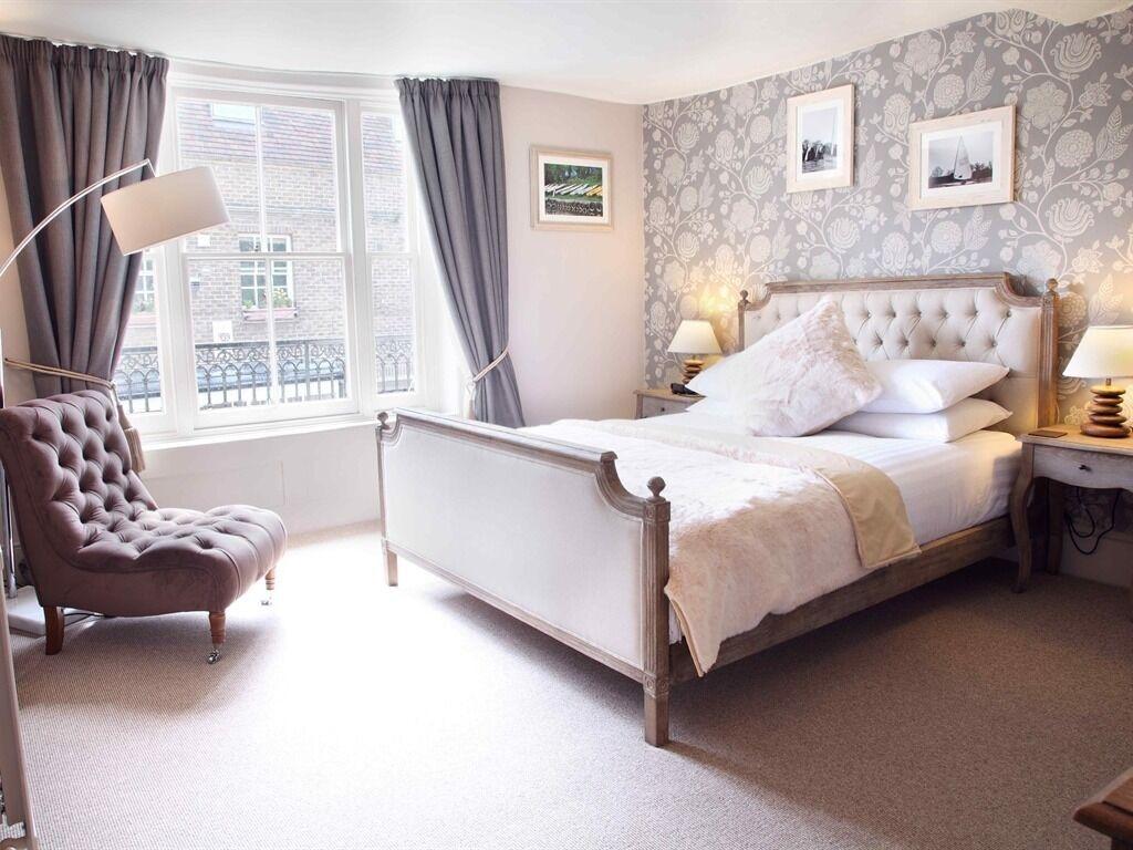 Flower Pot Hotel Sunbury-on-Thames Esterno foto