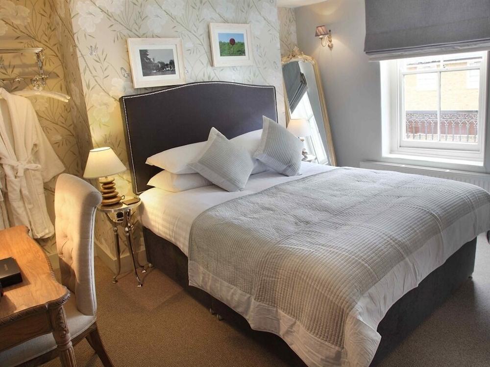Flower Pot Hotel Sunbury-on-Thames Esterno foto