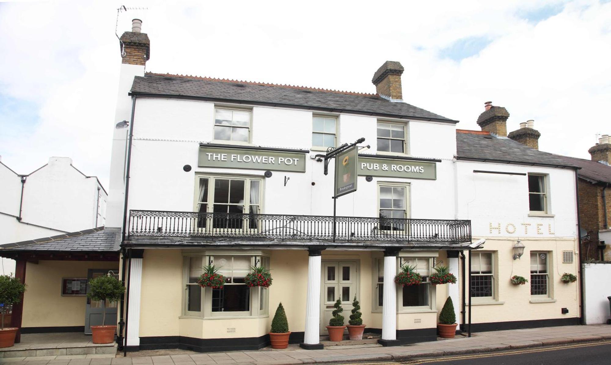 Flower Pot Hotel Sunbury-on-Thames Esterno foto