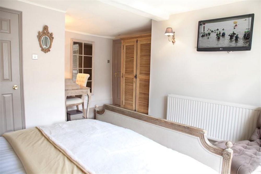 Flower Pot Hotel Sunbury-on-Thames Esterno foto